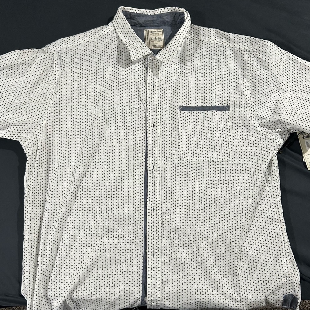 Button up 2XL